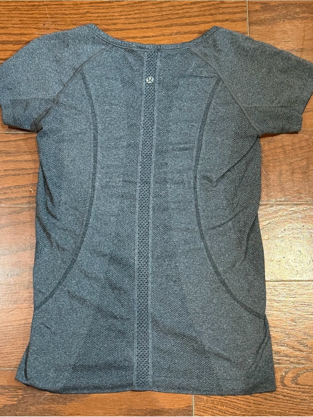 Lululemon Swiftly Tech Short Sleeve Heathered Gray Sz 6